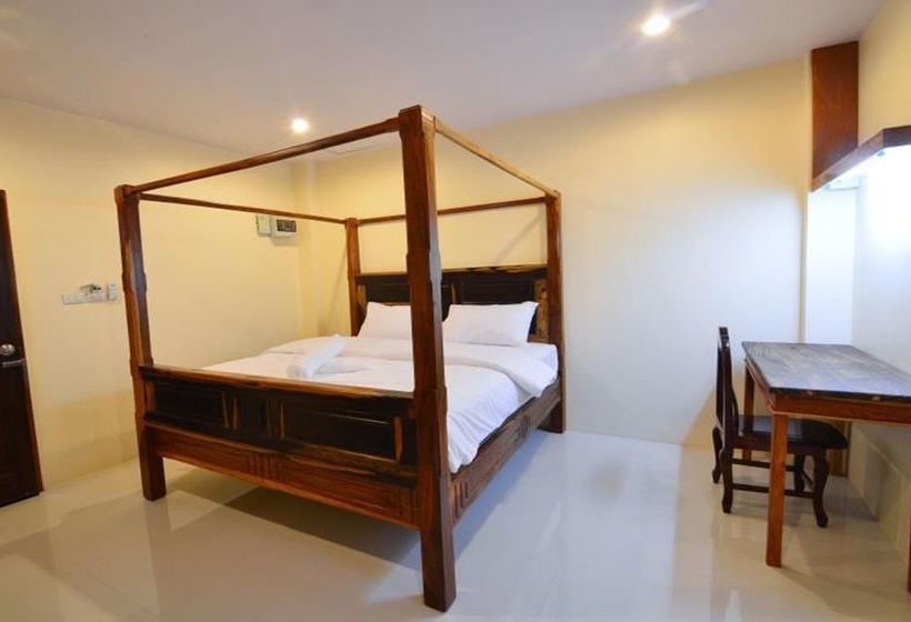 Hotel The Boon House 2