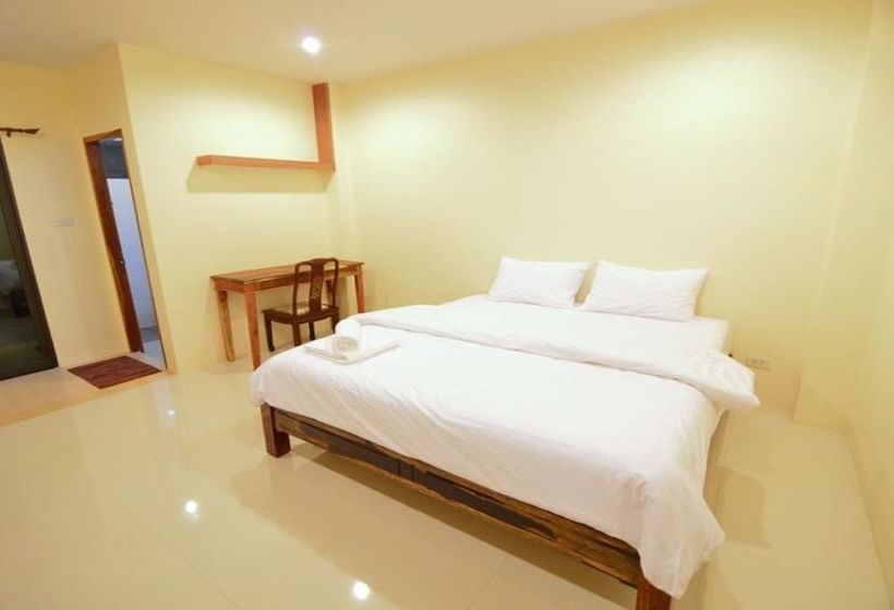 Hotel The Boon House 9