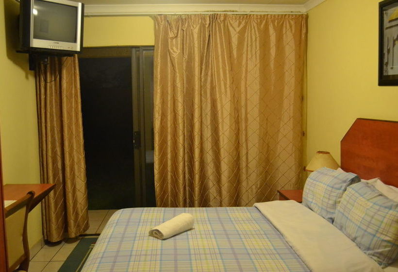 Bed and Breakfast Transit Guest Lodge 1