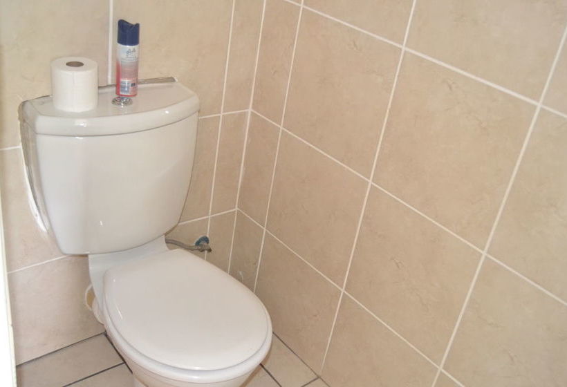 Bed and Breakfast Transit Guest Lodge 15