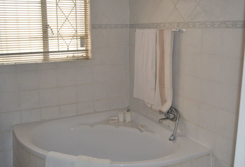 Bed and Breakfast Transit Guest Lodge 16