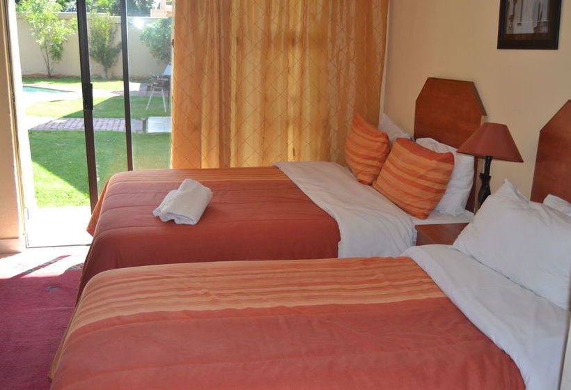 Bed and Breakfast Transit Guest Lodge 4