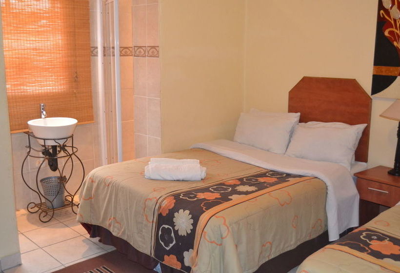 Bed and Breakfast Transit Guest Lodge 8