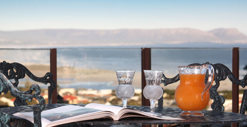 Pension Nantucket Guest House