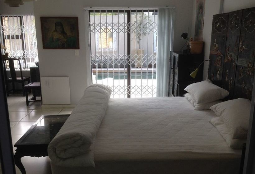 Pension Nantucket Guest House 13