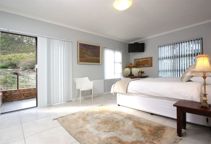 Pension Nantucket Guest House 2