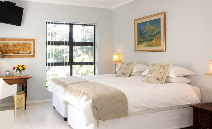 Pension Nantucket Guest House 8