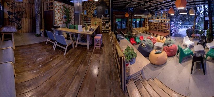 Baan Peang Por Hostel Koh Lipe 4