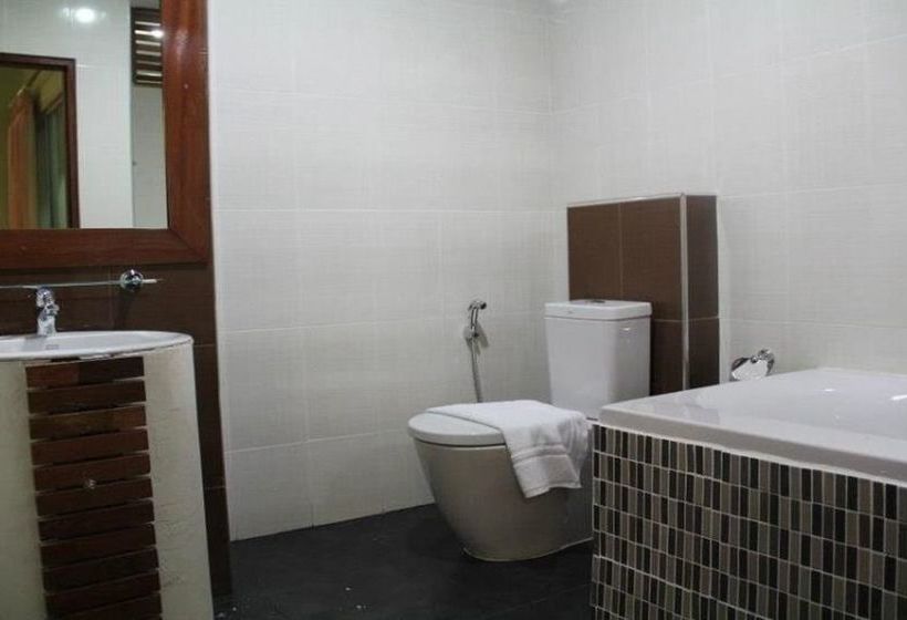 Hotel Nakara Montra 6