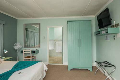 Hotel Whale Coast Lodge 13