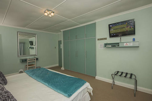 Hotel Whale Coast Lodge 16