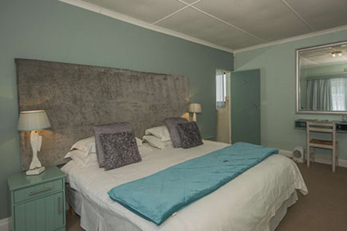 Hotel Whale Coast Lodge 18