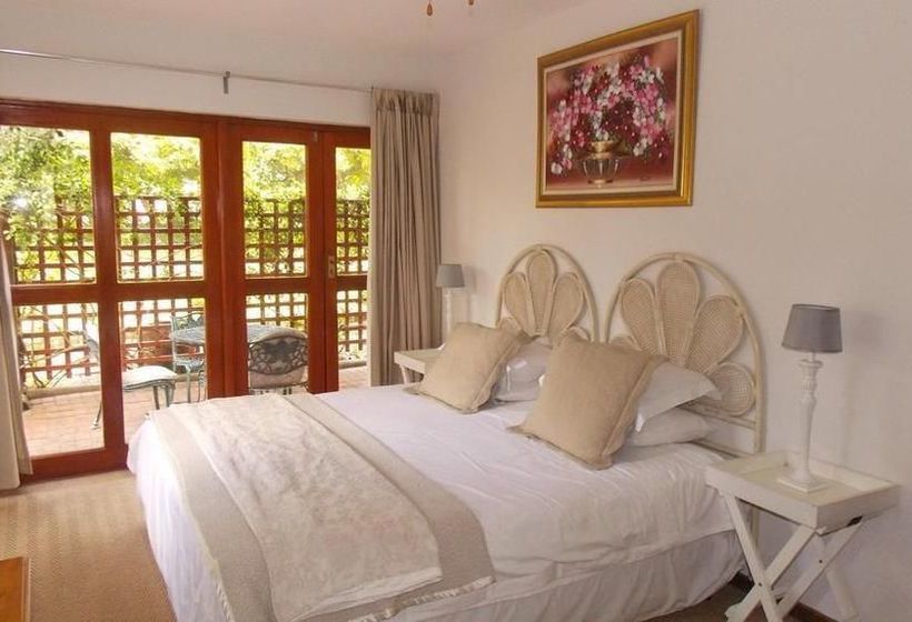 Pension Rivertide Lodge 2