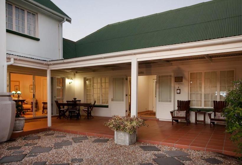 Pension Millard Crescent 14