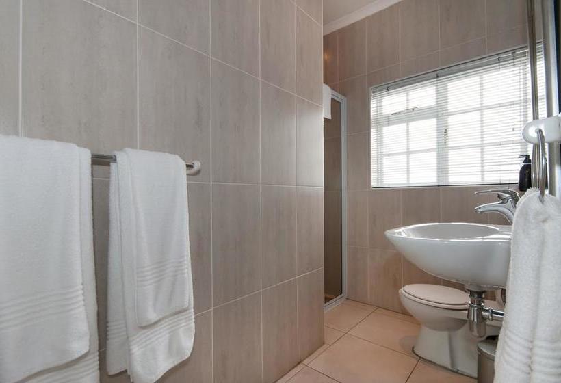 Pension Millard Crescent 20