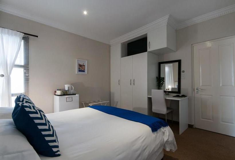 Pension Millard Crescent 3