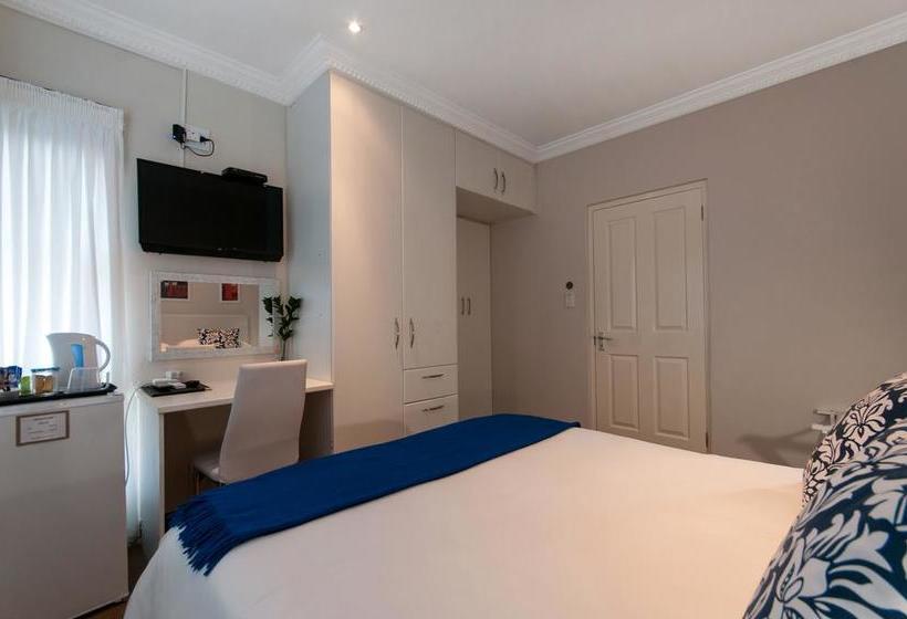 Pension Millard Crescent 5