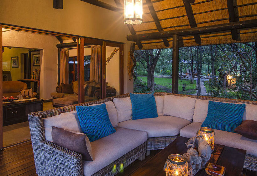 Hotel Raptor Retreat Game Lodge 14