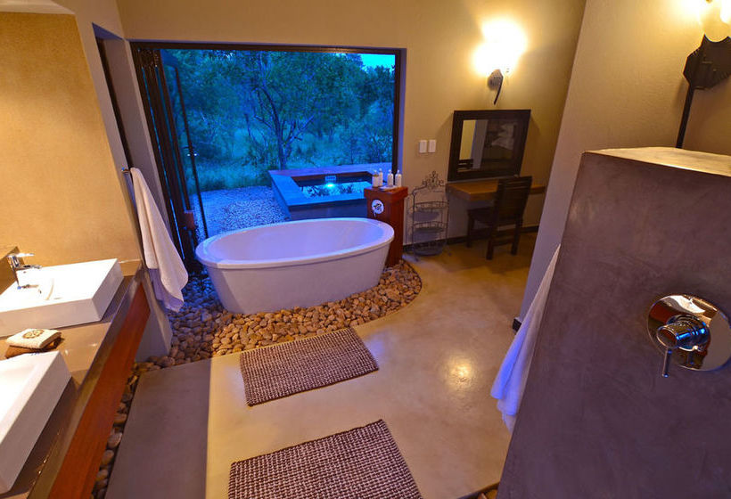 Hotel Raptor Retreat Game Lodge 18