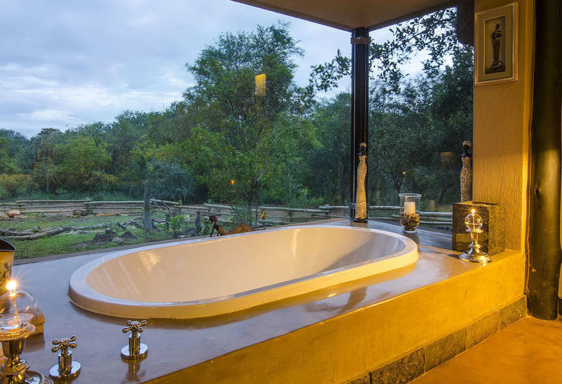 Hotel Raptor Retreat Game Lodge 20