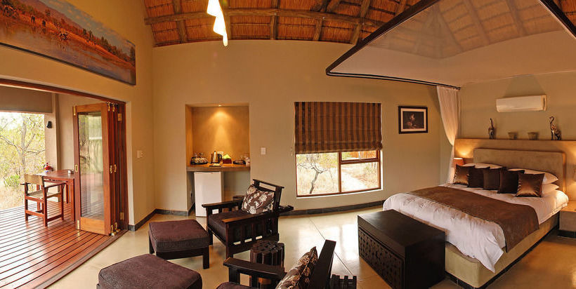 Hotel Raptor Retreat Game Lodge 6