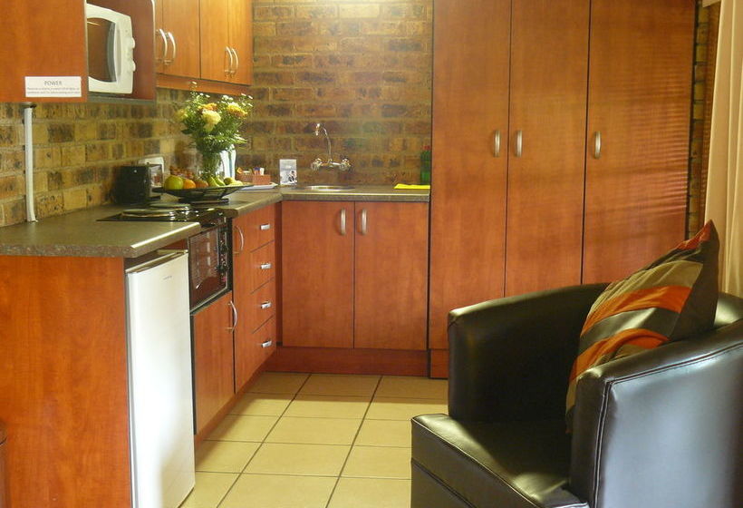 Pension Ikwekwezi Guest Lodge 4