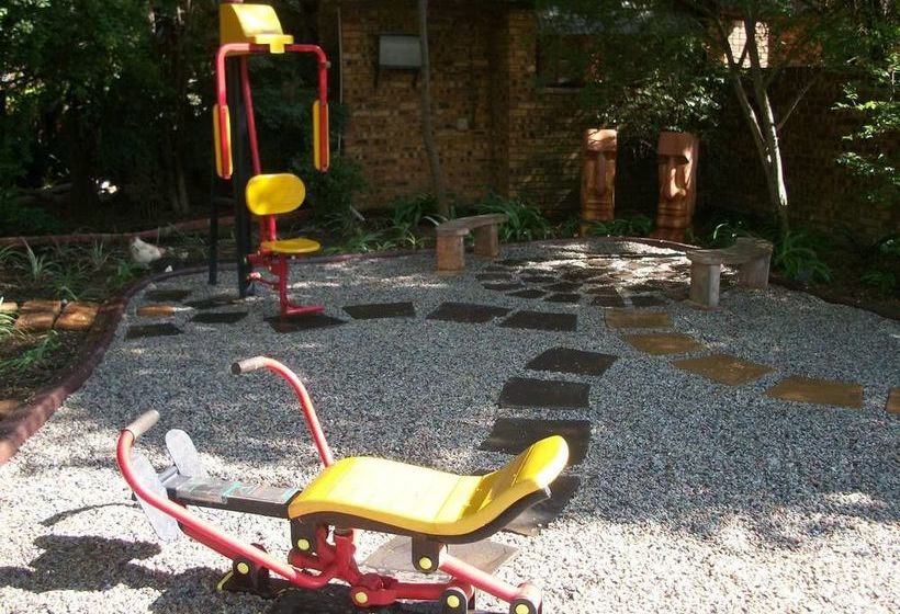 Pension Ikwekwezi Guest Lodge 8