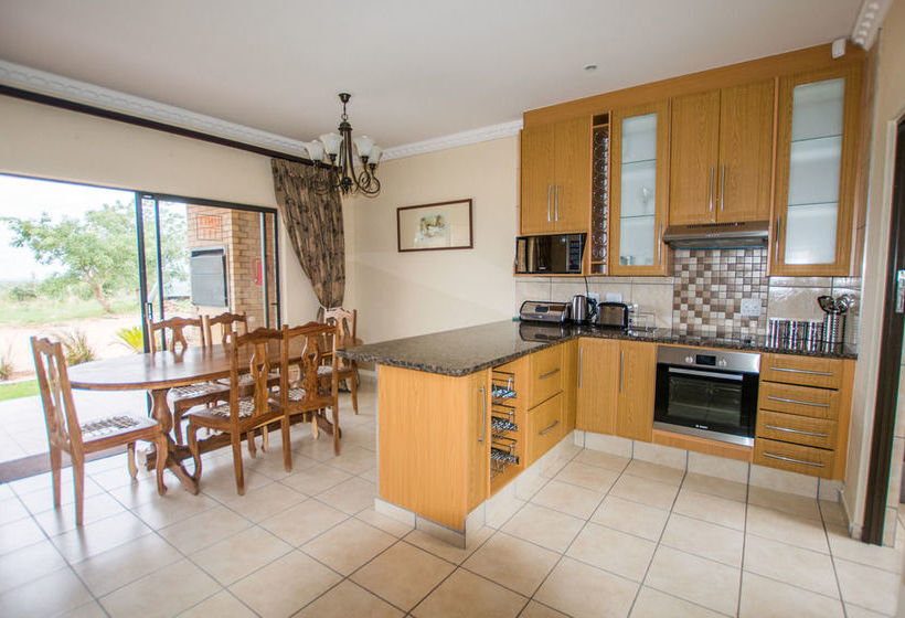 Hotel Hoyohoyo Acorns Lodge 2