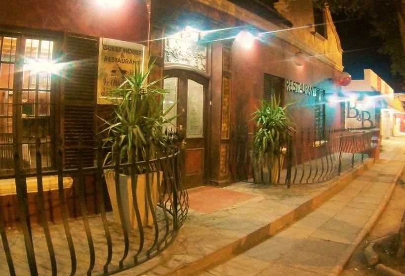 Bed and Breakfast Ye Olde Thatch Beaufort West Western Cape