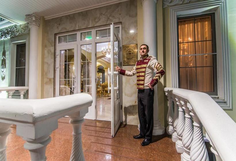 Petrovsky Prichal Luxury Hotel & Spa 1