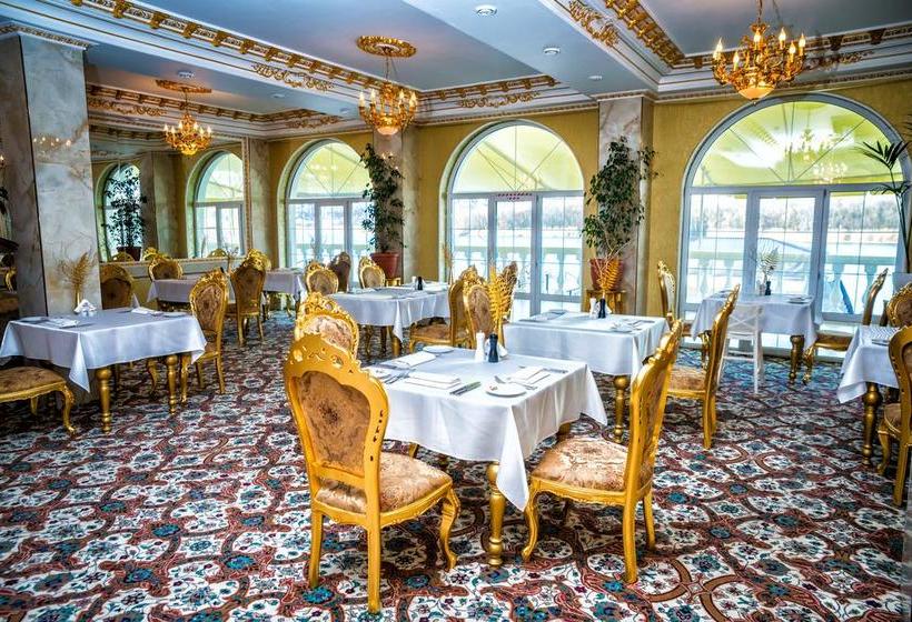 Petrovsky Prichal Luxury Hotel & Spa 12