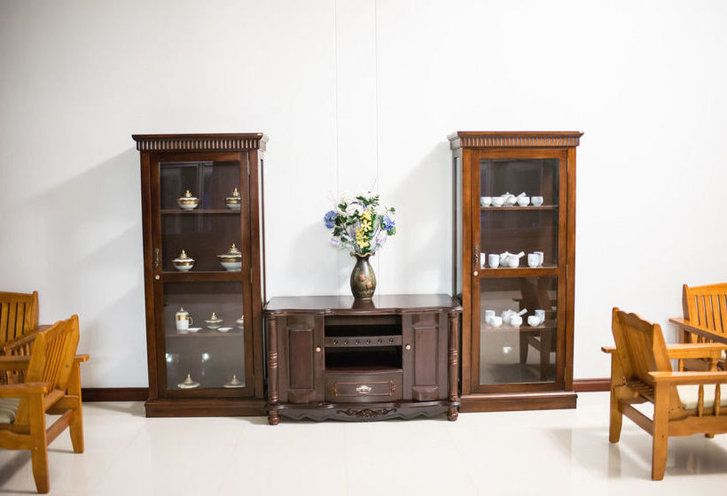 Hotel Nongkhai White 10