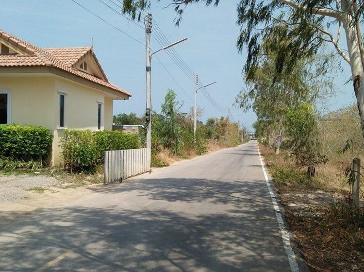 Charm Resort Chaam 14