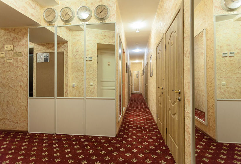 Retro Moscow Hotel on Arbat 1