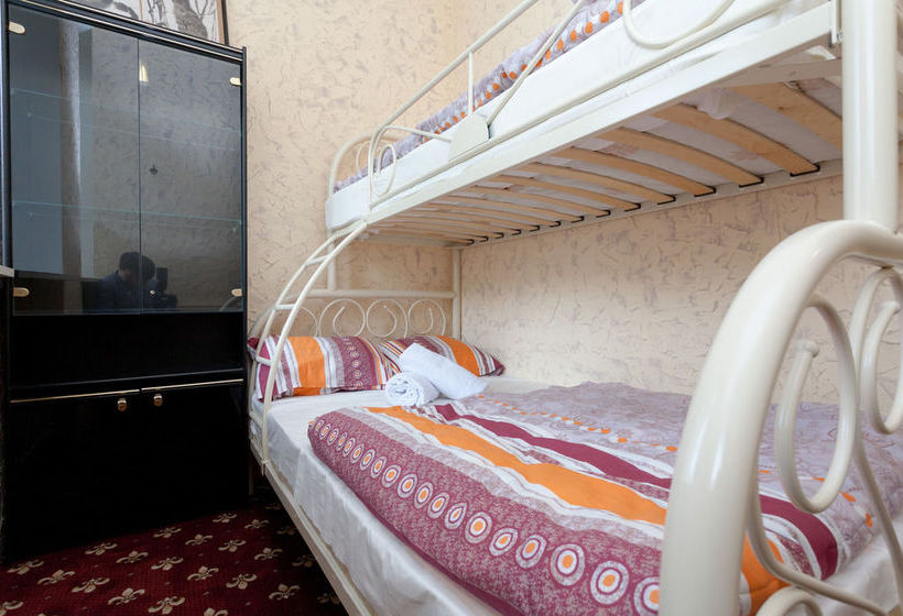 Retro Moscow Hotel on Arbat 11