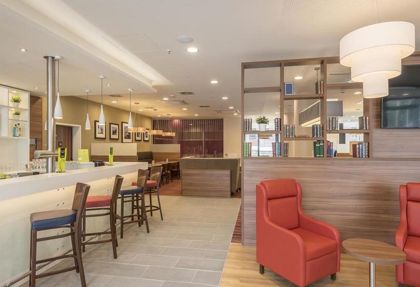 Hotel Hampton By Hilton Hamburg City Centre 11