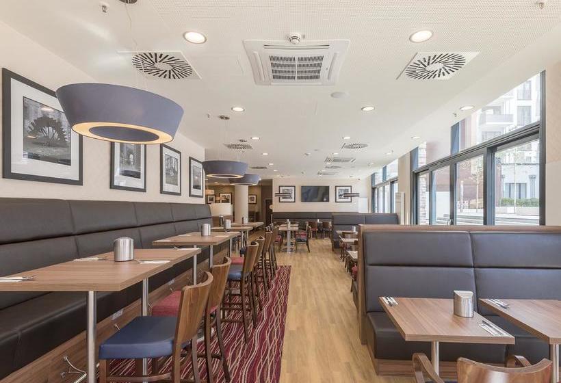 Hotel Hampton By Hilton Hamburg City Centre 12