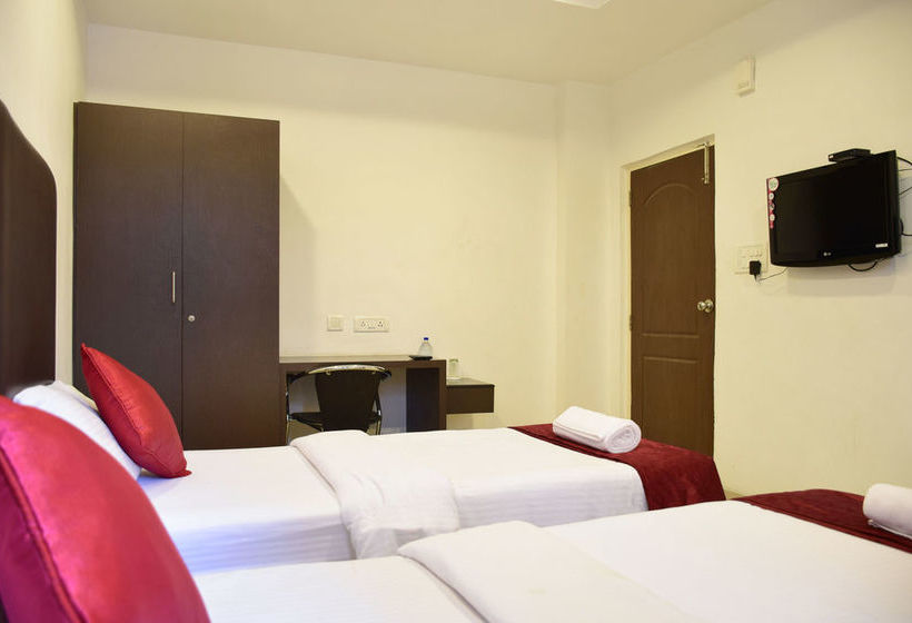 Hotel Zo Rooms Sr Nagar 12