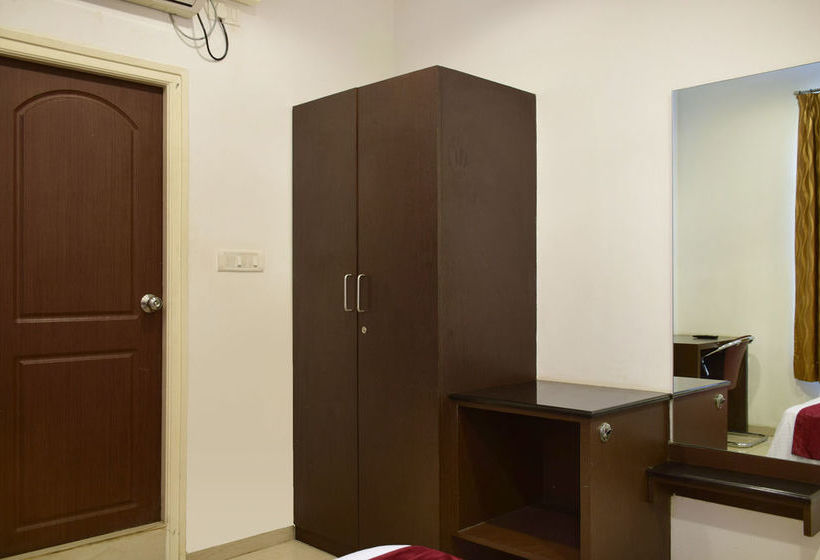 Hotel Zo Rooms Sr Nagar 14