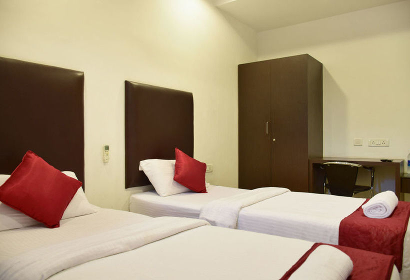 Hotel Zo Rooms Sr Nagar 16