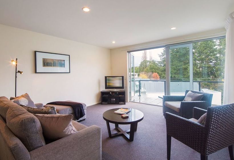 Blue Peaks Apartments 10