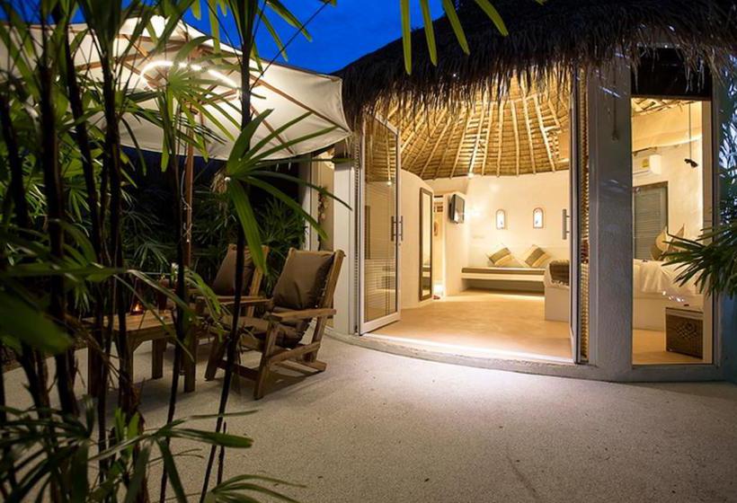 Hotel Eden Beach Bungalows 1