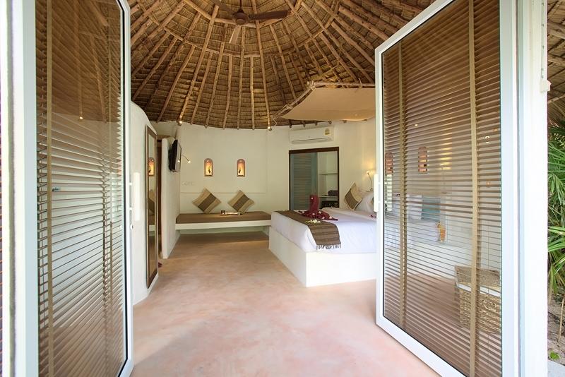 Hotel Eden Beach Bungalows 13