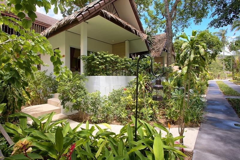 Hotel Eden Beach Bungalows 7