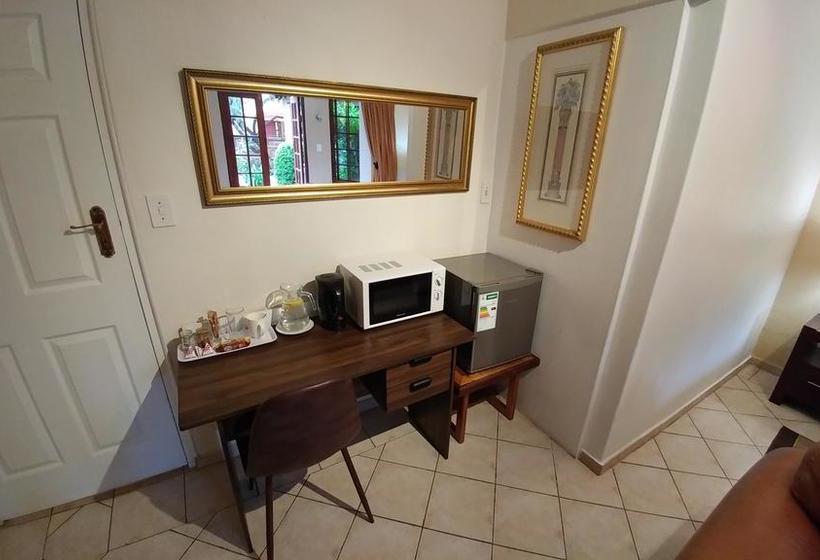 Bed and Breakfast The Dorr Guest House 10