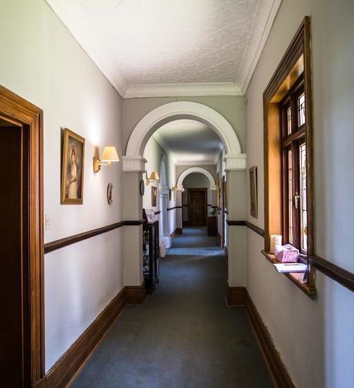 Conville Bed And Breakfast 4