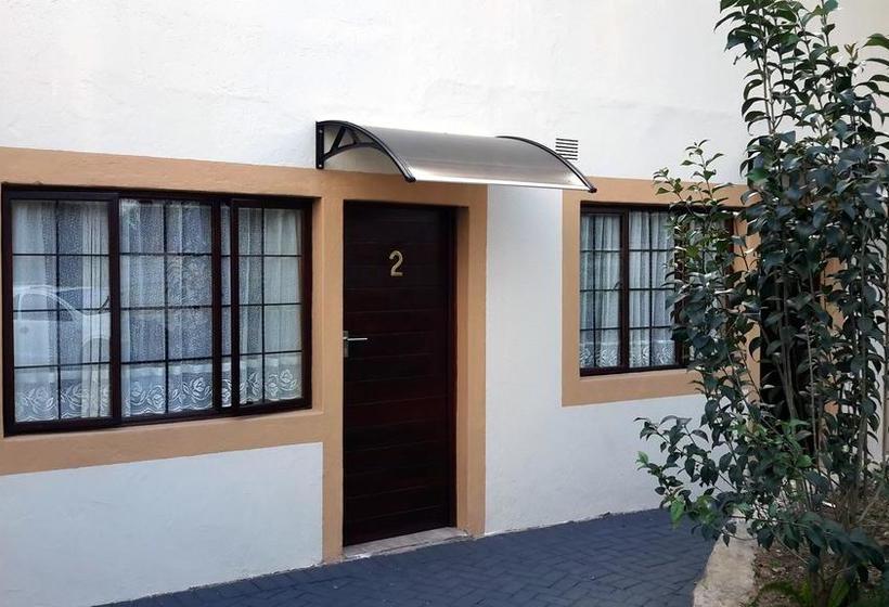 Amigos Bed & Breakfast 6