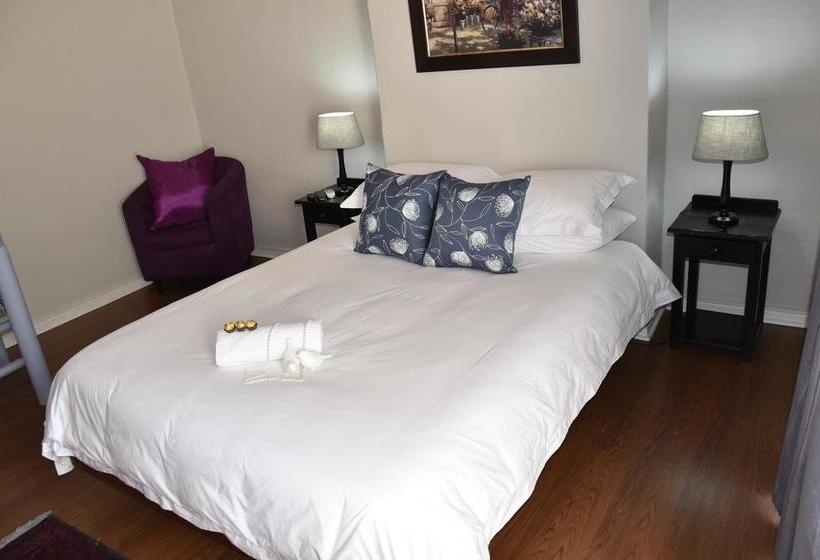 Bed and Breakfast Poetry Guestrooms 7