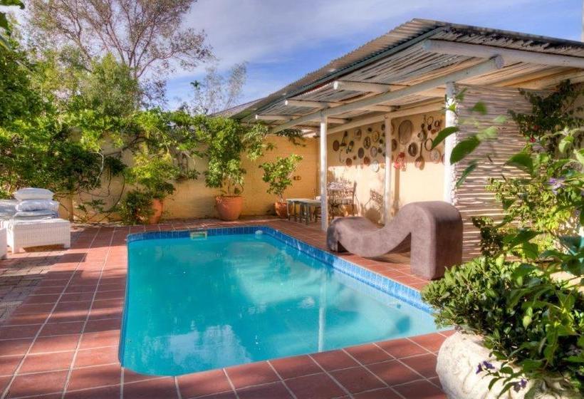 Bed and Breakfast Mai S Guest Lodge 4