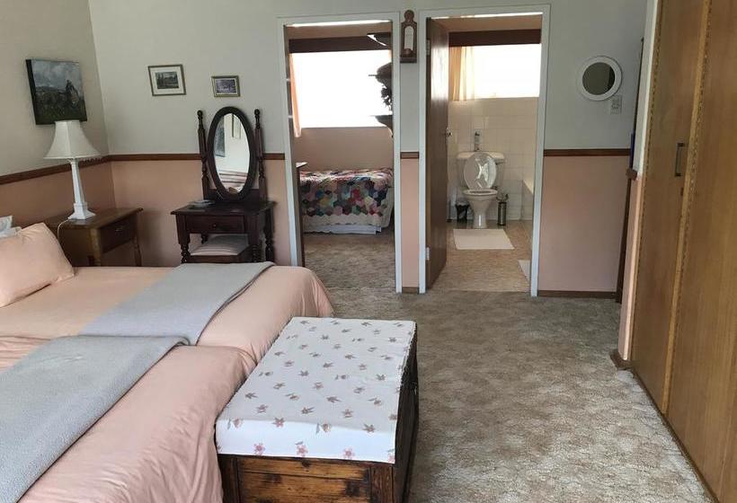 Rosewood Corner B&b 13